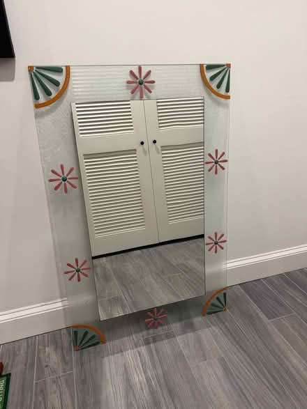 Photo of free Large Mirror (Coolidge Corner, Brookline) #1