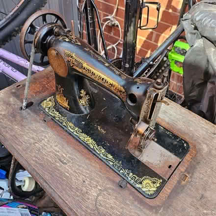 Photo of free Singer Sewing Machine (Westside B1) #1