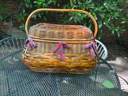 Photo of free Vintage Picnic Basket & Stuff (Woodley Park) #1