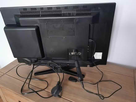 Photo of free Finlux 22" TV & DVD with Remote Control (Kingston KT1) #2