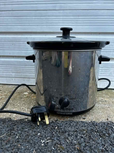 Photo of free Morphy Richard’s slow cook (Wick. BH6) #4