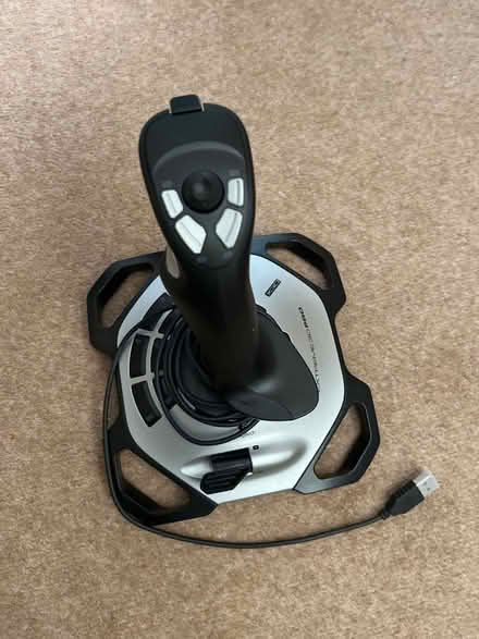 Photo of free Logitech gaming controller (BS16) #1