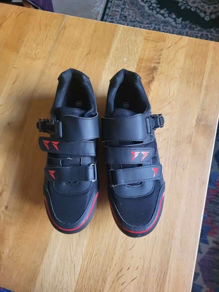 Photo of free Cycling shoes (Meersbrook S8) #2