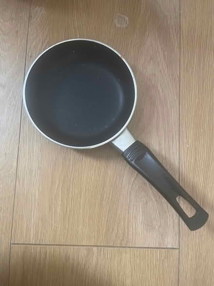 Photo of free Pots and pans (Halewood) #3