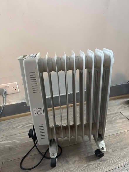Photo of free Oil filled radiator (Croydon CR0) #1