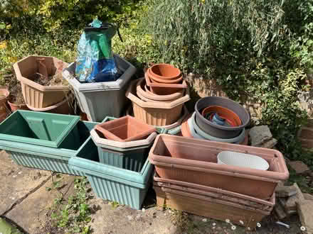 Photo of free Selection of plastic plant pots (Eaton NR4) #2