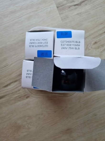 Photo of free 4 Black light (uv) bulbs (Near Lowther Gardens FY8) #3