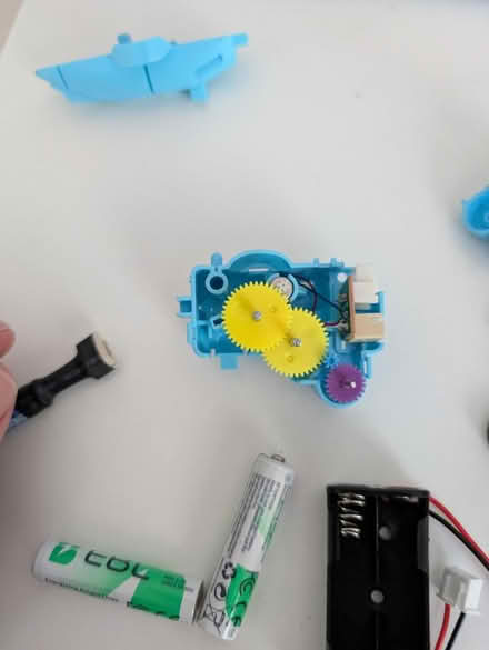 Photo of free Space fleet 6-in-1 solar STEM kit (Hatfield AL9) #3