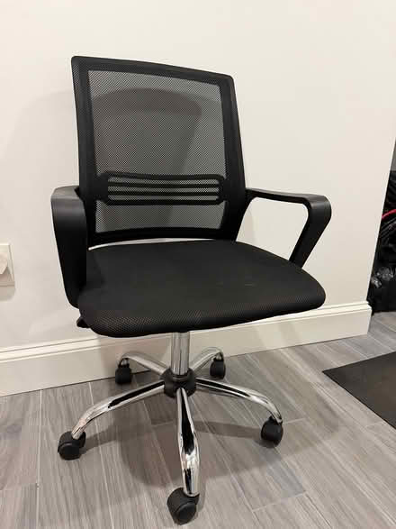 Photo of free Office chair (Coolidge Corner, Brookline) #1