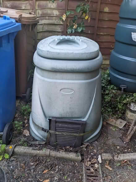 Photo of free Compost bin (Little Sandhurst GU47) #1