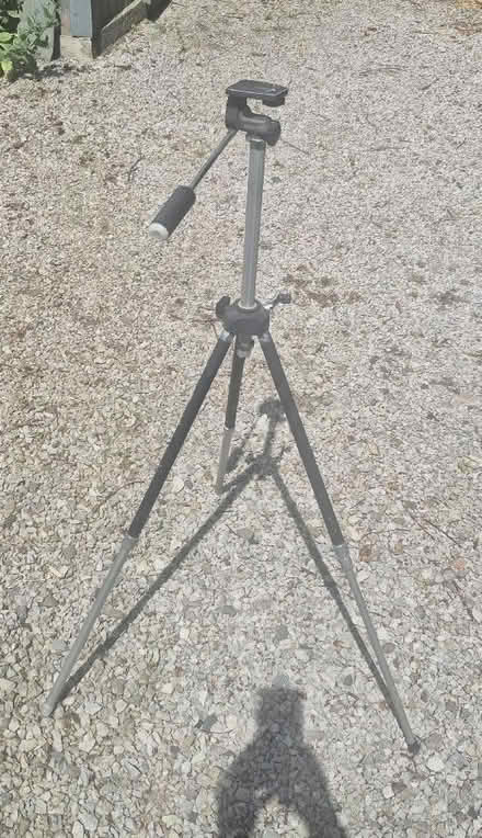 Photo of free tripod (Warton LA5) #1