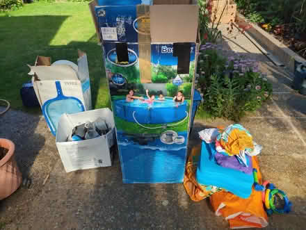 Photo of free 10ft pool. NO PUMP loads extra (Fareham PO15) #1