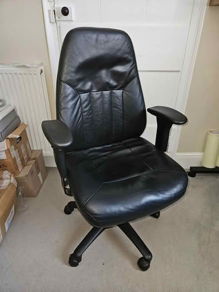 Photo of free High-Back Leather Office Chair (Hest Bank.) #1