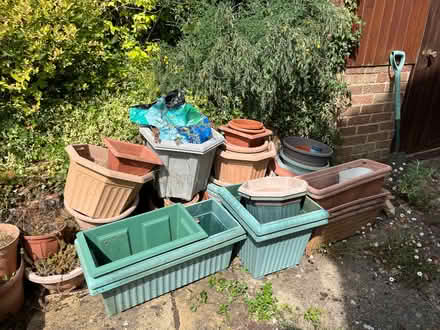Photo of free Selection of plastic plant pots (Eaton NR4) #1