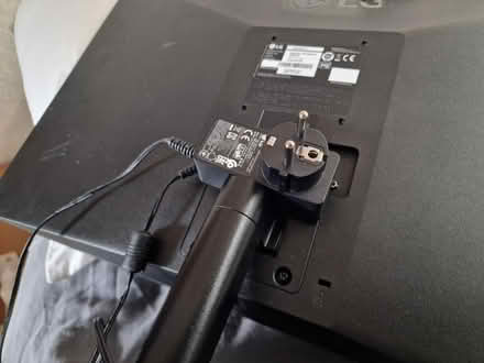 Photo of free LG Monitor 24inch (Romford, RM7) #2