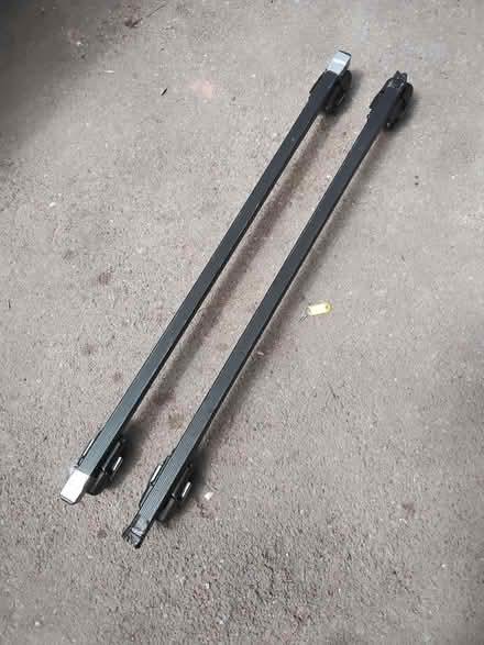 Photo of free Car roof cross-bars (Llanwarne HR2) #1