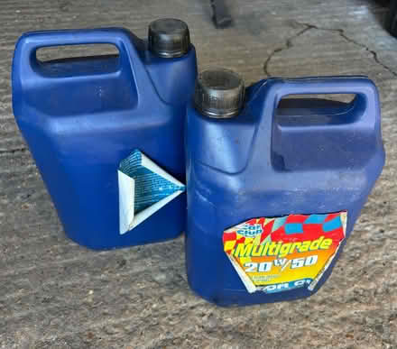 Photo of free 20w/50 motor oil (Calcot RG31) #3
