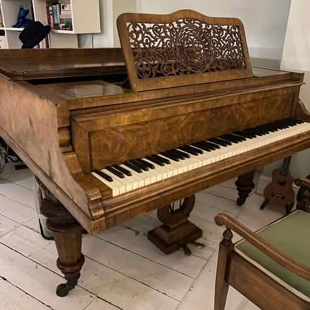 Photo of free Victorian Hagspiel & Co. Dresden Baby Grand Piano (Maidenhead SL6) #1