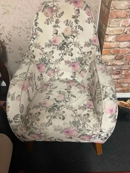Photo of free Sofas (TW15) #1