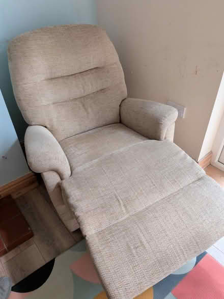 Photo of free Recliner chair (New Brighton) #2