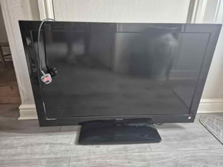 Photo of free 50" tv (no remote) (M41) #1