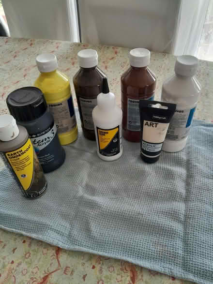 Photo of free Crafting/modelling paints and glue (Harley Shute TN38) #1