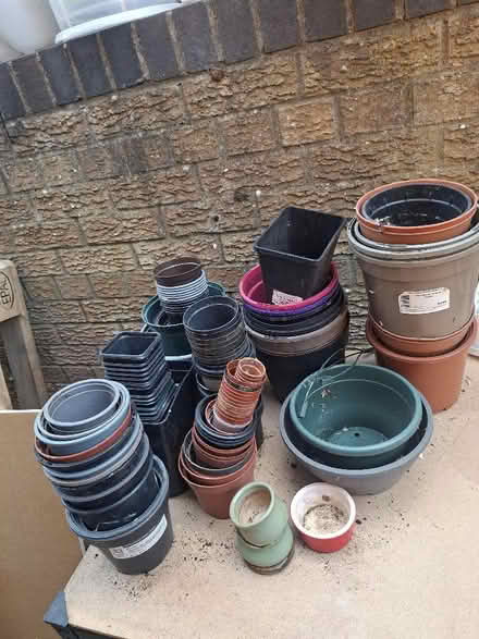 Photo of free Plant Pots (Rushden town centre NN10) #1