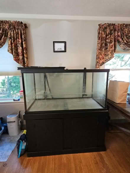 Photo of free Fish tanks and cabinets (Upper Arlington) #1