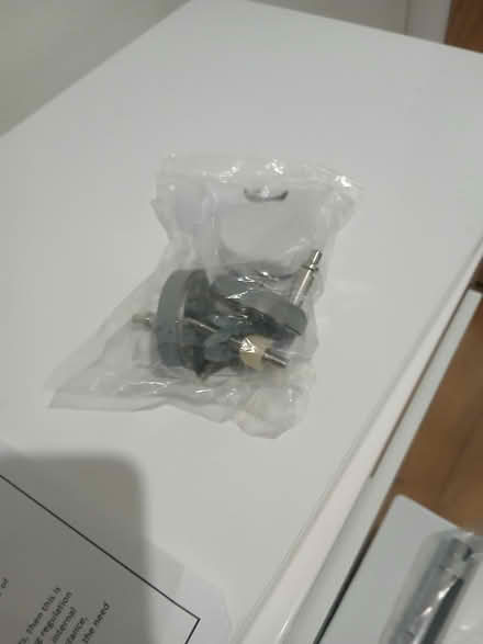 Photo of free Toilet with seat and surround (Abingdon OX14 5BP) #2