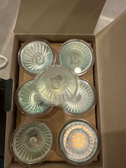 Photo of free Track light bulbs, 1 track light (Emerald Hills) #1