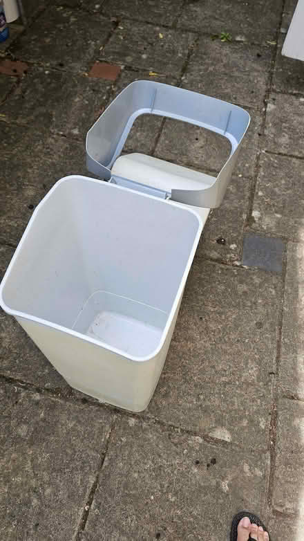 Photo of free Kitchen bin (Old Road OX3) #1
