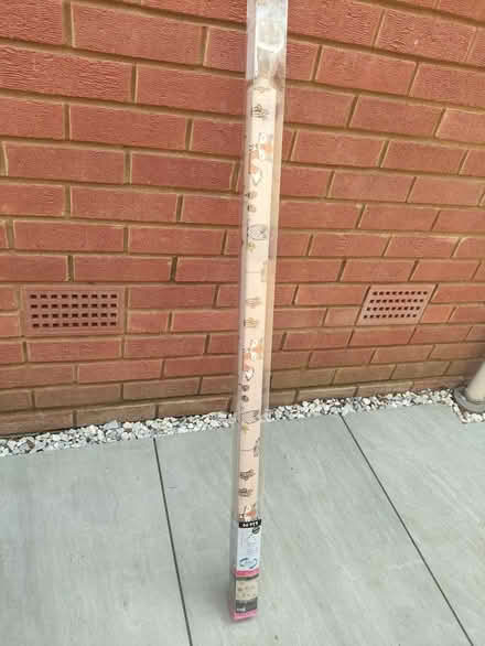 Photo of free Roller blind approx 1m wide (Hatton Park, Wellingboro NN8) #2