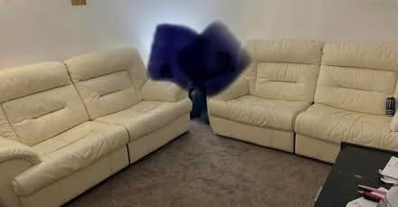 Photo of free Recliner leather sofa (Prittlewell SS0) #1