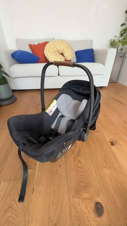 Photo of free Nuna car seat newborn (SE23) #1