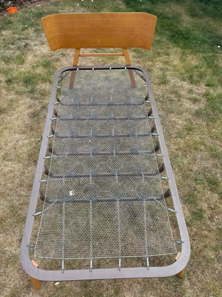 Photo of free Single bed base and headboard (Hertford SG13) #1