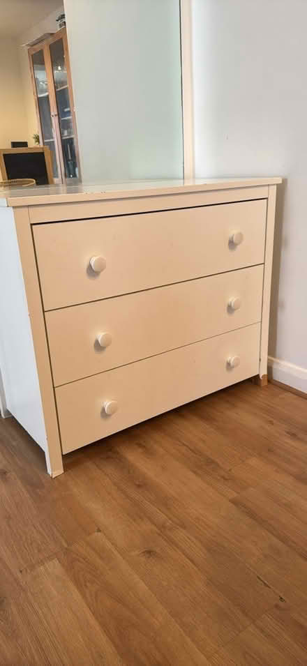Photo of free Chest of drawers (Northolt UB5) #1