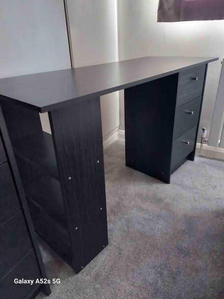 Photo of free Desk (Burgess hill RH15) #2