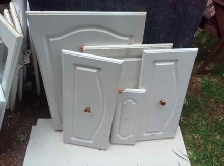 Photo of free White shiny kitchen doors (Farmoor OX2) #1