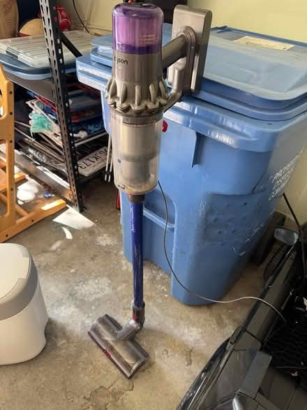 Photo of free Dyson Cordless Vacuum (hamilton, novato) #2