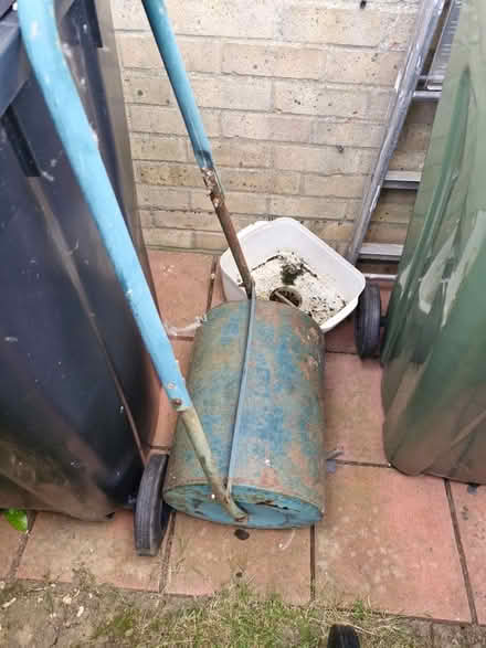 Photo of free Garden chair and garden roller (Witham CM8) #1