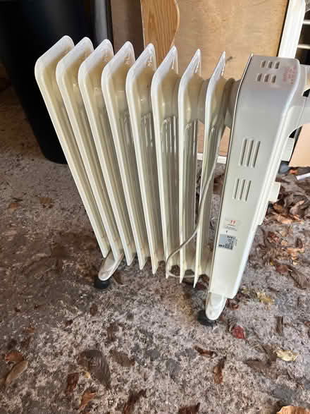 Photo of free Oil filled portable column radiator (electric) (Alderley Edge SK9) #1