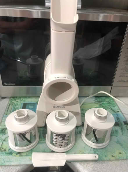 Photo of free Kenwood Gourmet for slicing/grating vegetables 🥗 & fruit (Leighton Buzzard LU7) #2