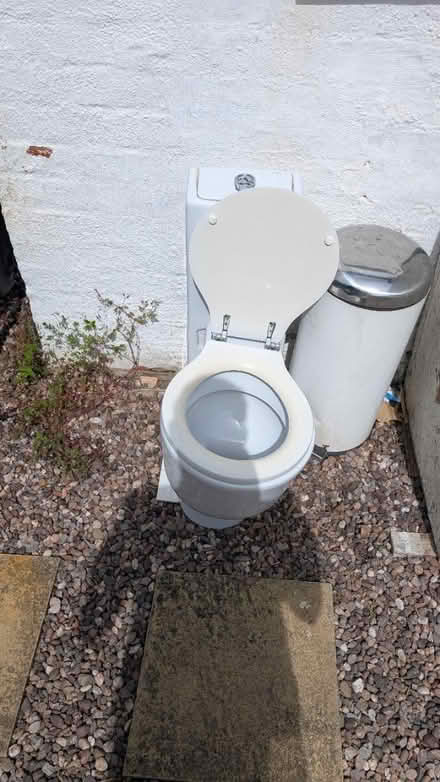 Photo of free Toilet (GL1) #3