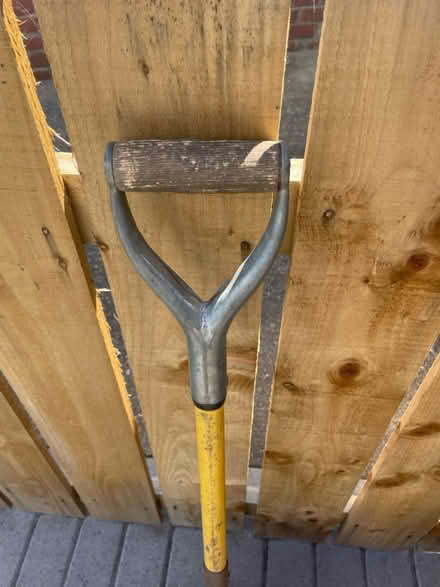 Photo of free Garden spade 2 (Fawdon NE3) #3