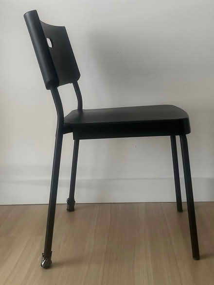 Photo of free IKEA chair (NYC) #1