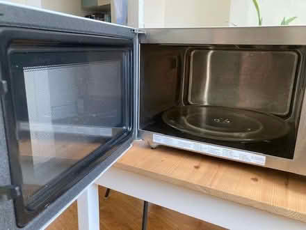 Photo of free Panasonic microwave - NN-CT55JW (Dowanhill G11) #2