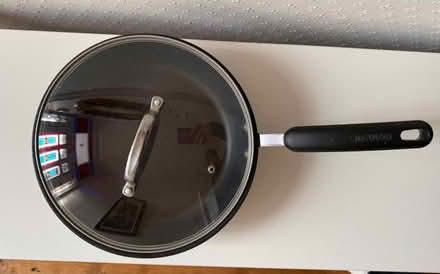 Photo of free Circulon pan with lid & long handle (Salford M30) #1