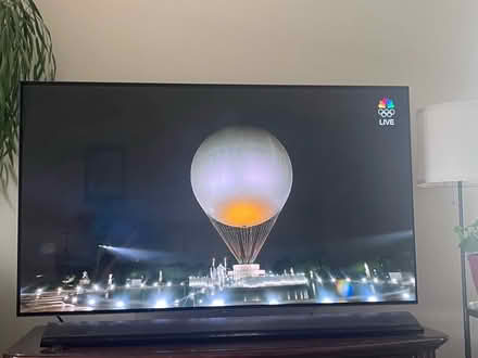 Photo of free 55” lg oled tv (Farmers Branch near 635 & Luna) #3