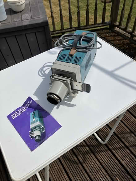 Photo of free Slide projector (Catchgate Plantation NN12) #1