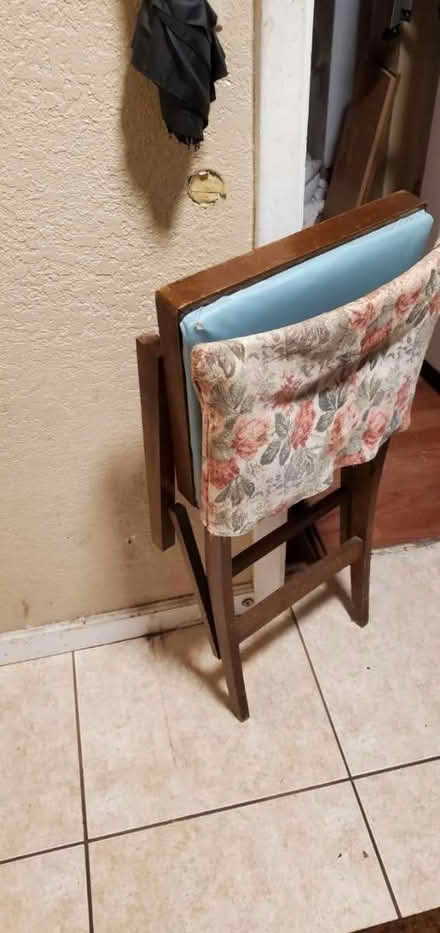 Photo of free Curb alert - dining chairs (Landsman Ave & Knoll Ridge Dr) #2